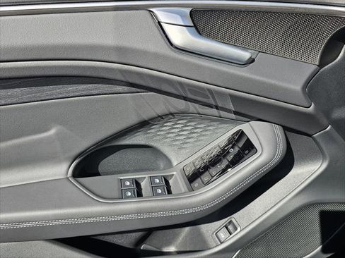 New 2026 Audi A6 Premium Plus AWD/4WD image 10