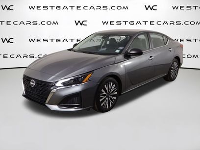Used 2025 Nissan Altima 2.5 SV