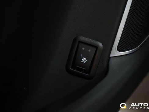 Used 2021 Maserati Levante GranLusso AWD/4WD image 34