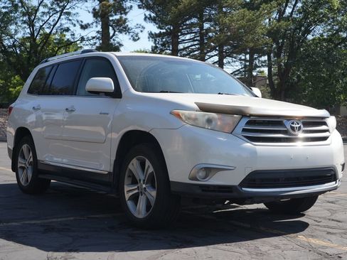 Used 2013 Toyota Highlander Limited AWD/4WD image 7