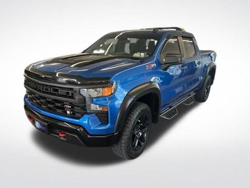 Used 2022 Chevrolet Silverado 1500 Custom Trail Boss w/ LPO, Dark Essentials Package AWD/4WD image 5