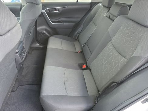 Used 2022 Toyota RAV4 XLE w/ Convenience Package image 30