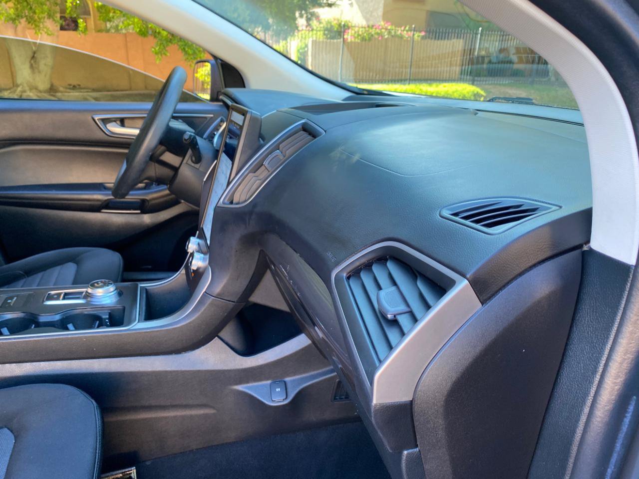 Used 2021 Ford Edge SE FWD image 47