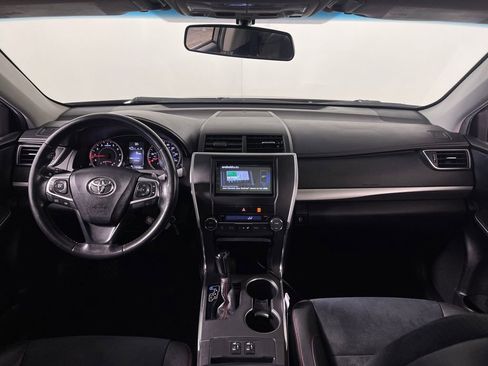 Used 2016 Toyota Camry XSE image 14
