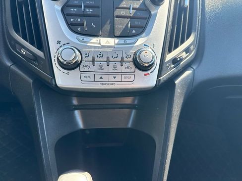 Used 2015 Chevrolet Equinox LT w/ Driver Convenience Package FWD image 14