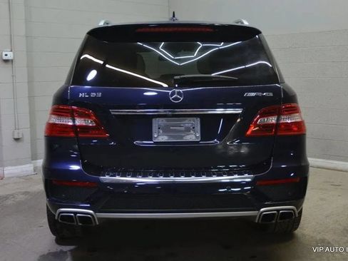 Used 2012 Mercedes-Benz ML 63 AMG 4MATIC image 34