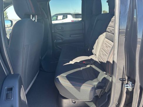 Used 2026 Nissan Frontier PRO-4X AWD/4WD image 21