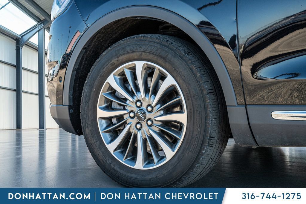 Used 2023 Lincoln Nautilus Reserve AWD/4WD image 43