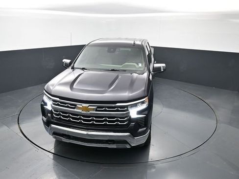 Used 2023 Chevrolet Silverado 1500 LTZ AWD/4WD image 18