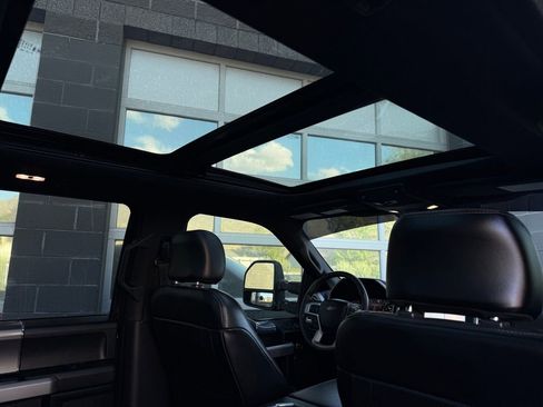 Used 2016 Ford F150 Lariat w/ Equipment Group 502A Luxury AWD/4WD image 27