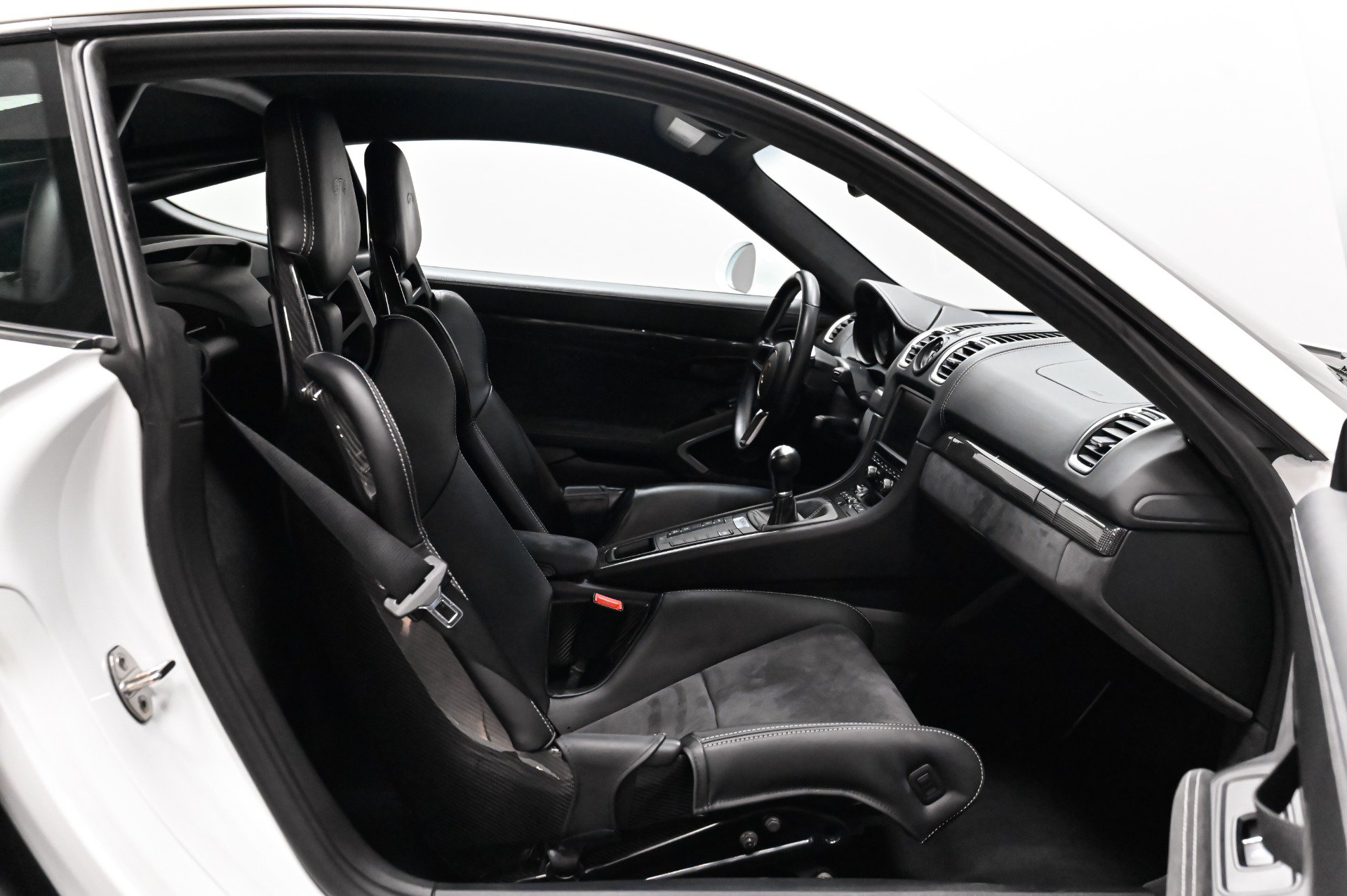 Used 2016 Porsche Cayman GT4 RWD image 41