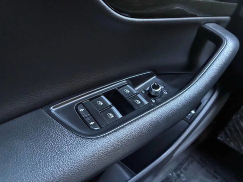 Used 2017 Audi Q7 3.0T Premium Plus image 26