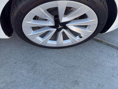 Used 2023 Tesla Model 3 Long Range image 17