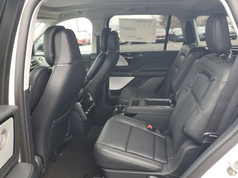New 2026 Lincoln Aviator Reserve AWD/4WD image 23