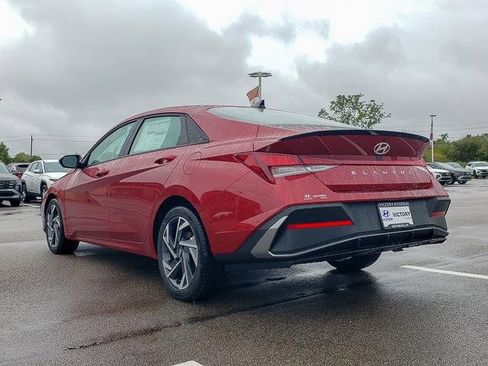 New 2025 Hyundai Elantra Sport image 7