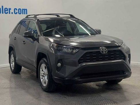 Used 2021 Toyota RAV4 XLE image 3