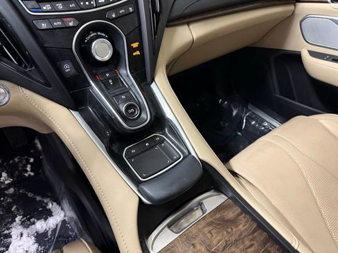 Used 2019 Acura RDX AWD w/ Advance Package image 11