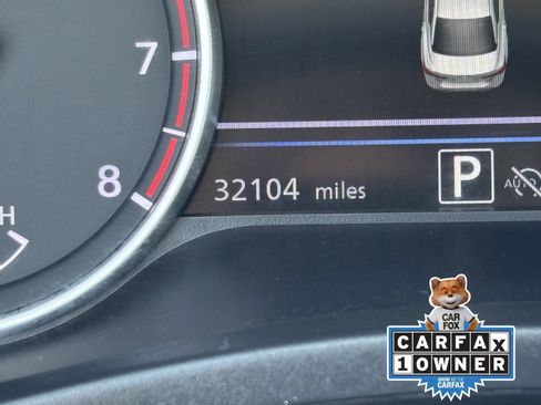 Certified 2025 Nissan Sentra SR FWD image 31