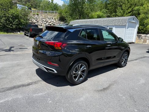 Used 2023 Buick Encore GX Select AWD/4WD image 5