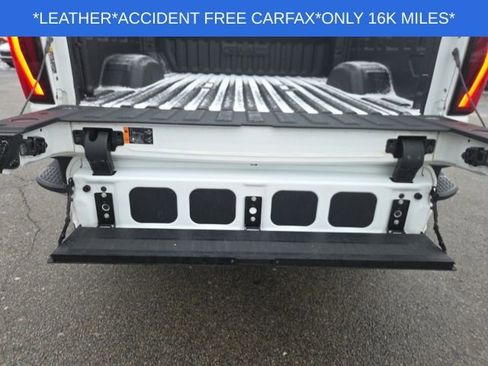 Used 2024 GMC Sierra 3500 SLT image 33