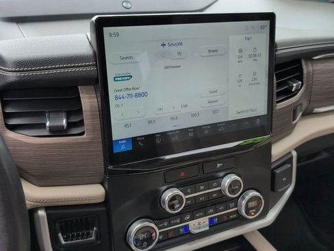 Used 2023 Ford Expedition Limited AWD/4WD image 16