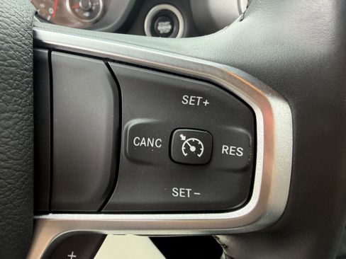 Used 2024 RAM 2500 Big Horn w/ Night Edition AWD/4WD image 15