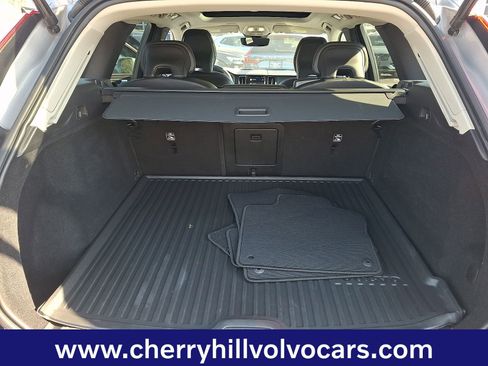 Certified 2023 Volvo XC60 B5 Core w/ Climate Package image 29