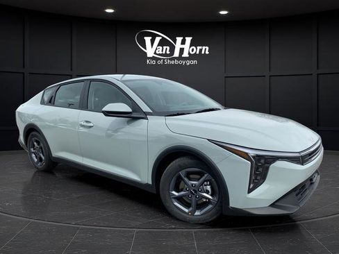 New 2026 Kia K4 FWD image 1