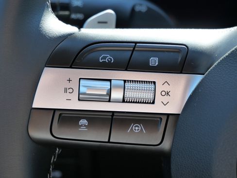 Certified 2025 Hyundai Sonata SEL image 32