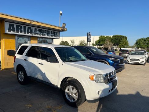 Used 2012 Ford Escape XLS FWD image 1