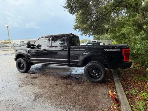 Used 2022 Ford F250 Lariat w/ Tremor Off-Road Package AWD/4WD image 9