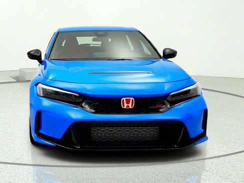 Used 2025 Honda Civic Type R image 2
