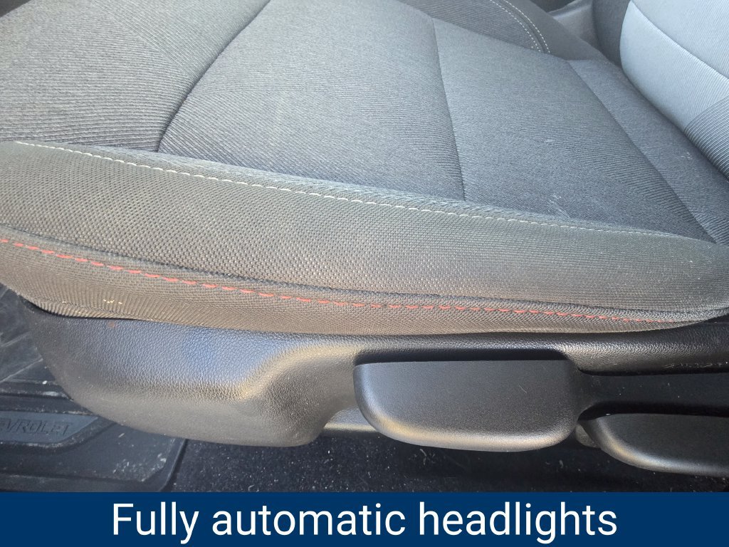 Certified 2024 Chevrolet Trax RS w/ Sunroof Package FWD image 15