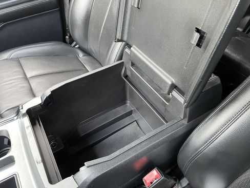 Used 2019 Ford Expedition Max XLT w/ Equipment Group 202A RWD image 29