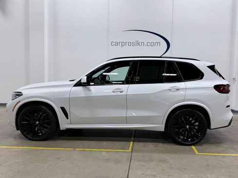 Used 2022 BMW X5 xDrive40i w/ M Sport Package AWD/4WD image 4