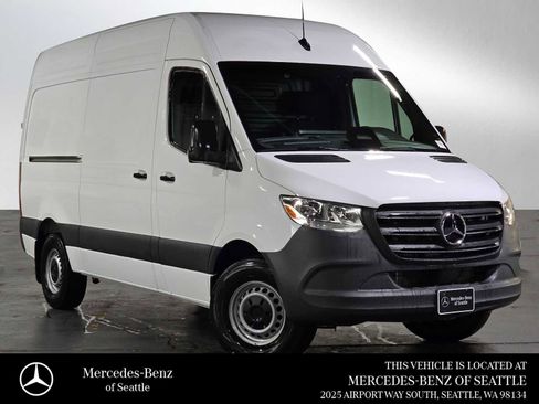Used 2025 Mercedes-Benz Sprinter 2500 image 1