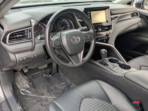 Used 2023 Toyota Camry SE FWD image 15