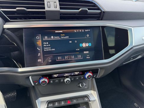 Used 2022 Audi Q3 2.0T Premium Plus w/ Premium Plus Package image 22