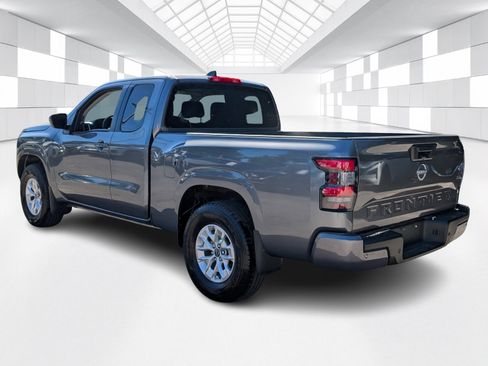 Certified 2024 Nissan Frontier SV w/ Technology Package image 5