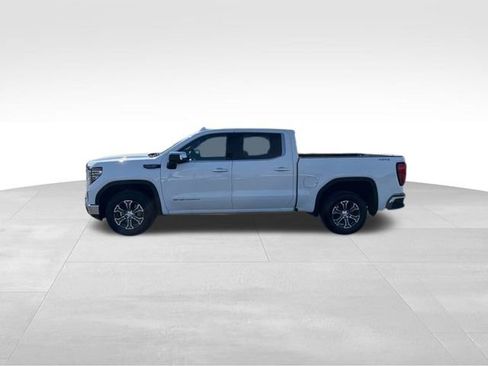 Used 2024 GMC Sierra 1500 SLT image 31