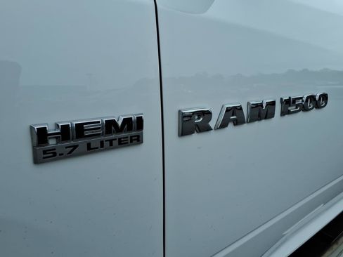 Used 2012 RAM 1500 Big Horn w/ Luxury Group AWD/4WD image 2