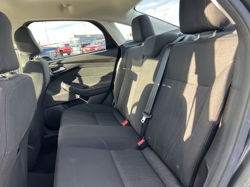 Used 2017 Ford Focus SE image 23