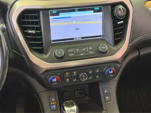 Used 2018 GMC Acadia Denali w/ Technology Package AWD/4WD image 15
