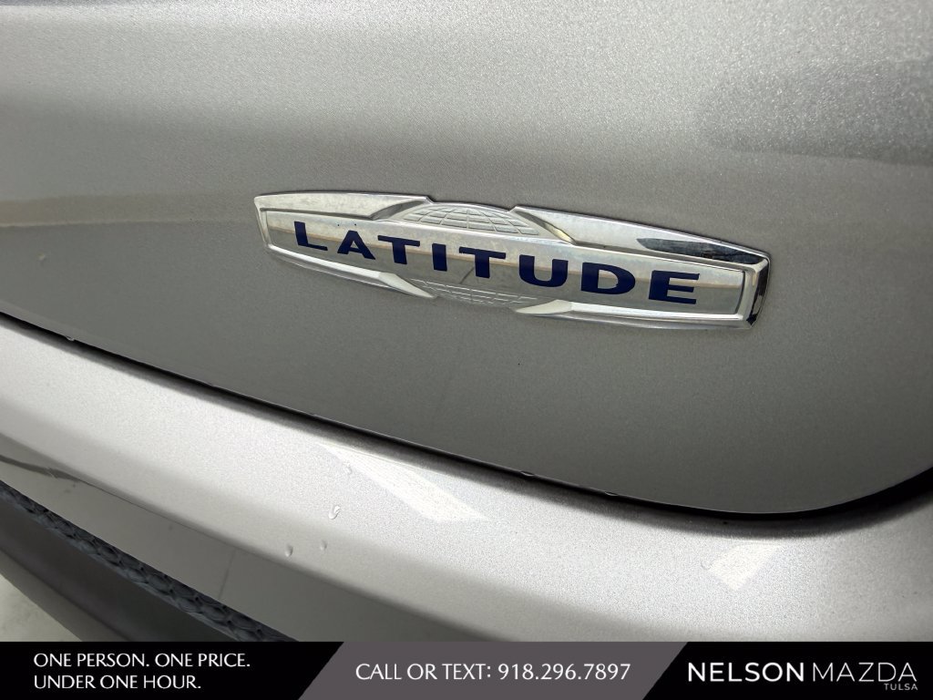 Used 2022 Jeep Compass Latitude AWD/4WD image 15