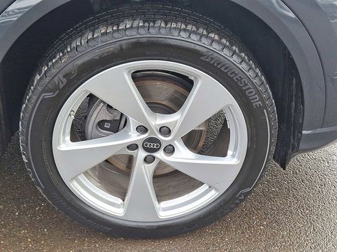 Certified 2025 Audi Q5 Premium Plus w/ Premium Plus image 27