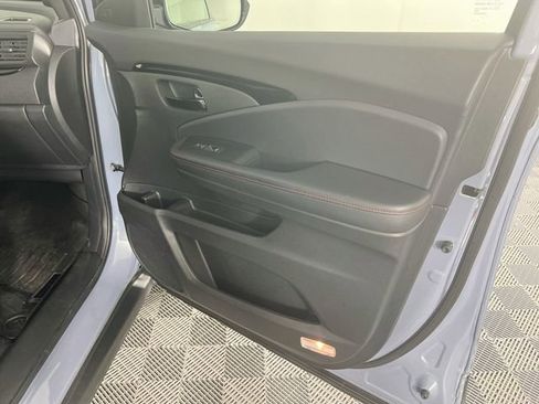 Certified 2024 Honda Passport Black Edition image 32