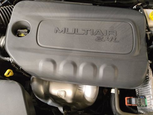 Used 2020 Jeep Cherokee Latitude Plus image 30