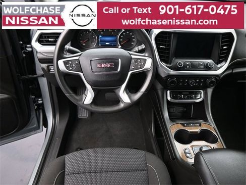 Used 2023 GMC Acadia SLE w/ Driver Convenience Package image 9