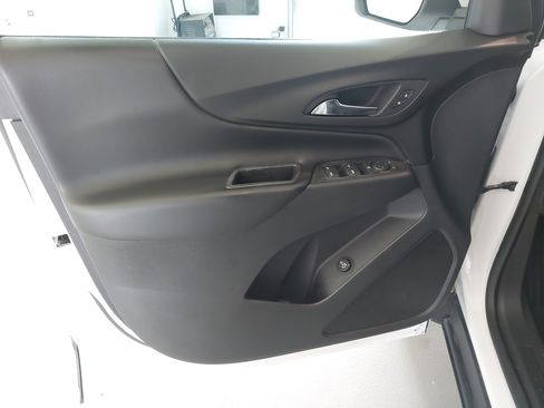 Used 2020 Chevrolet Equinox LT FWD image 24