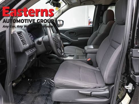 Used 2022 Nissan Frontier S RWD image 13